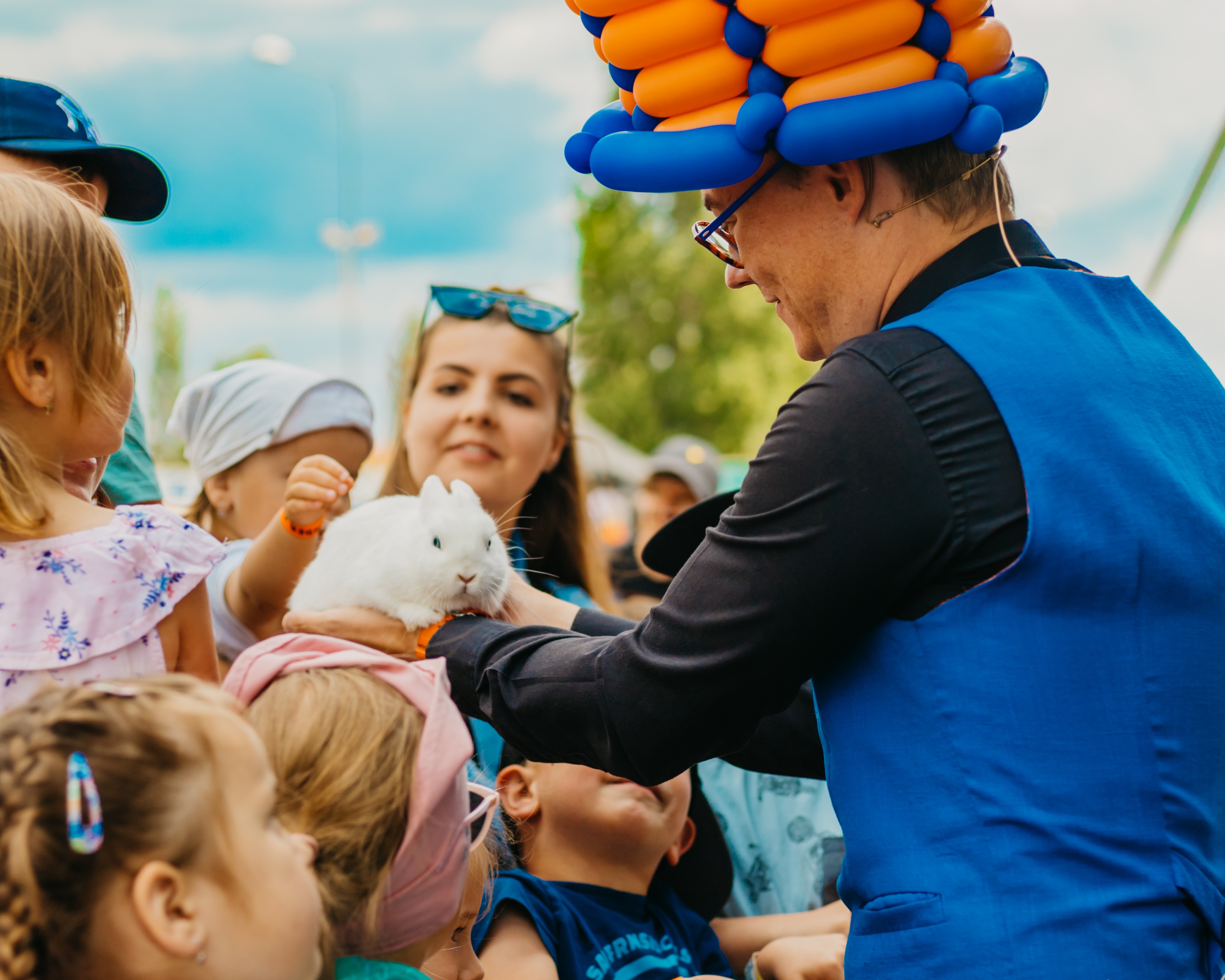 Kouzelník na oslavě 1